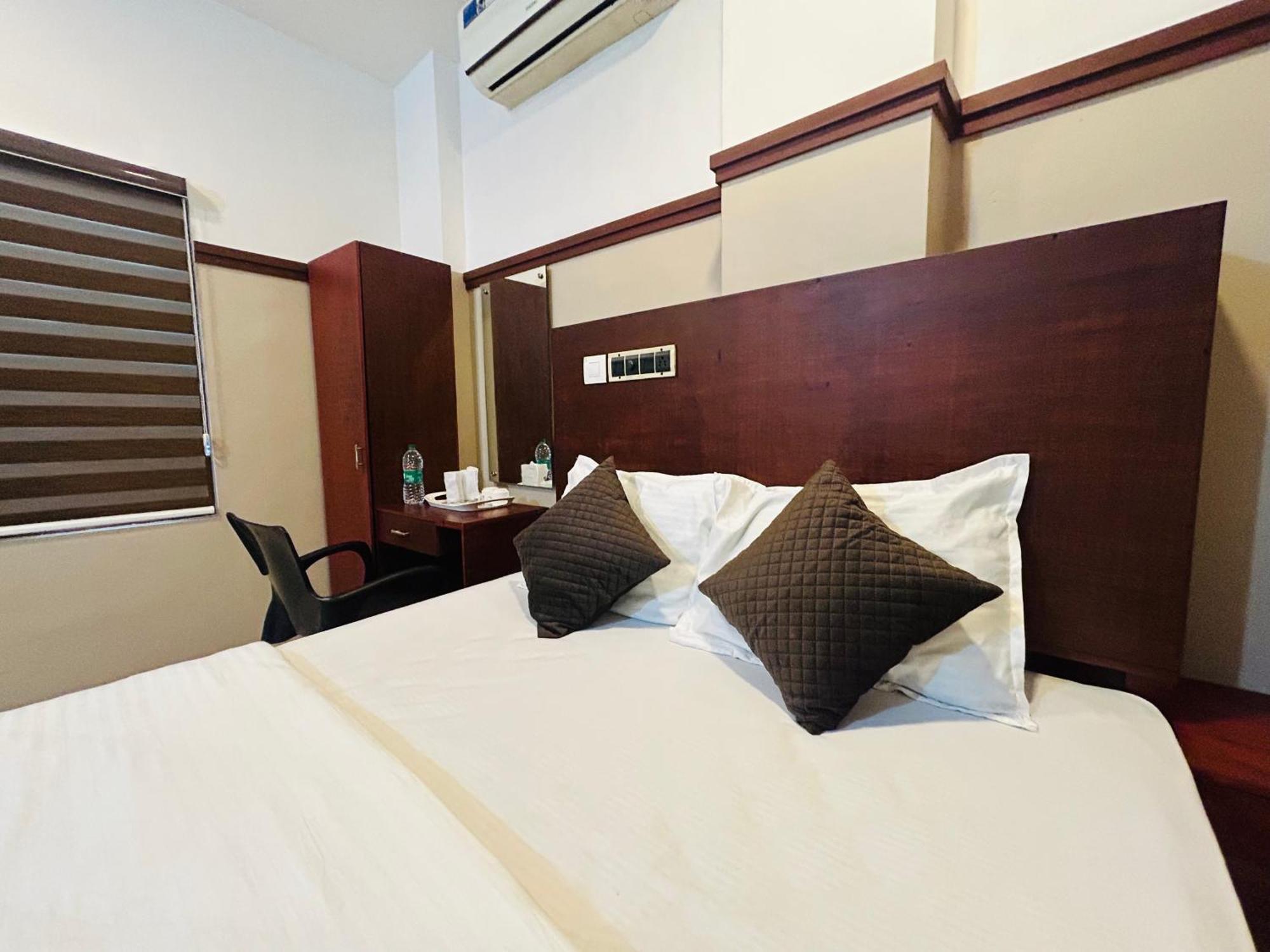 Rio Rooms Medical College Kozhikode Exterior foto